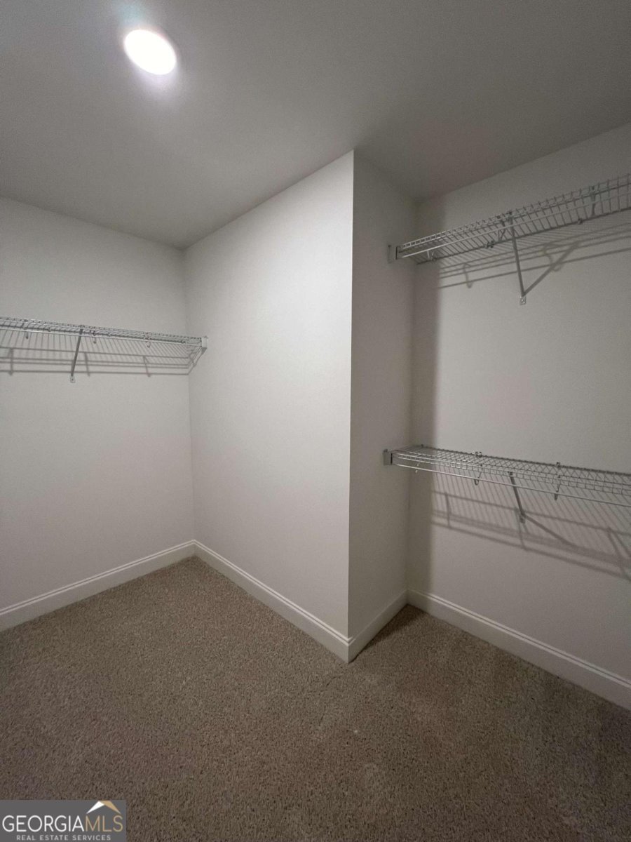 165 MILL CENTER Boulevard Athens - 19