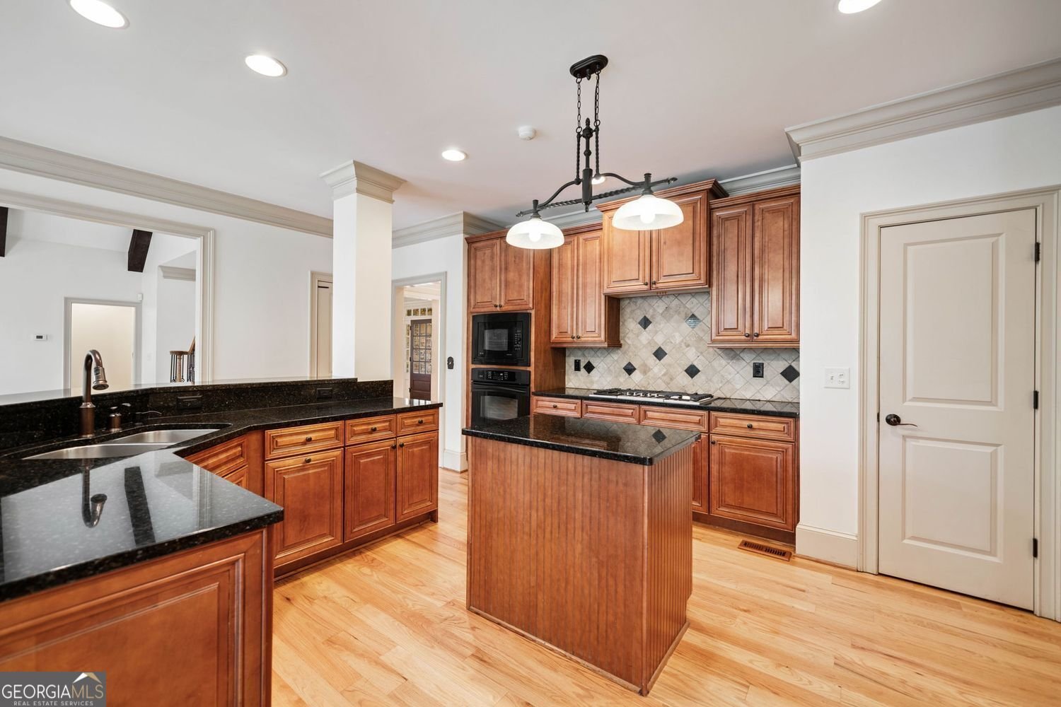 300 Hemlock Cove Ball Ground - 15