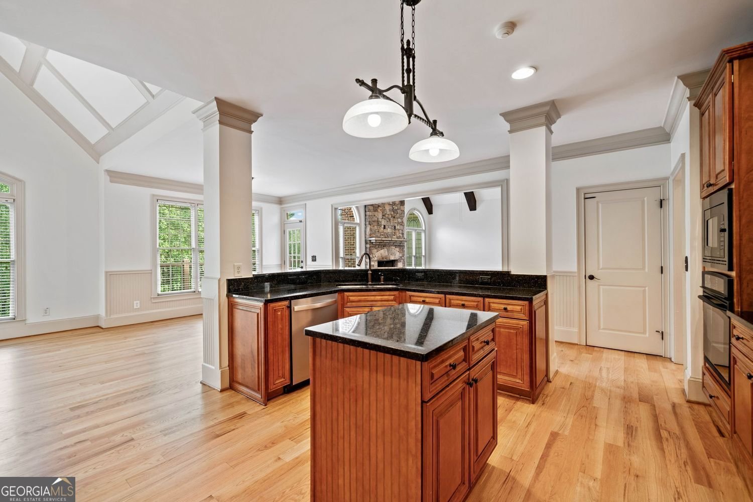 300 Hemlock Cove Ball Ground - 16