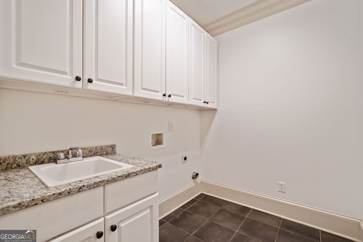 300 Hemlock Cove Ball Ground - 21
