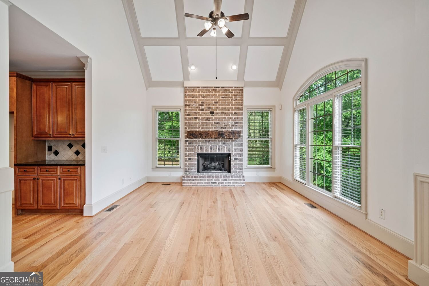 300 Hemlock Cove Ball Ground - 23