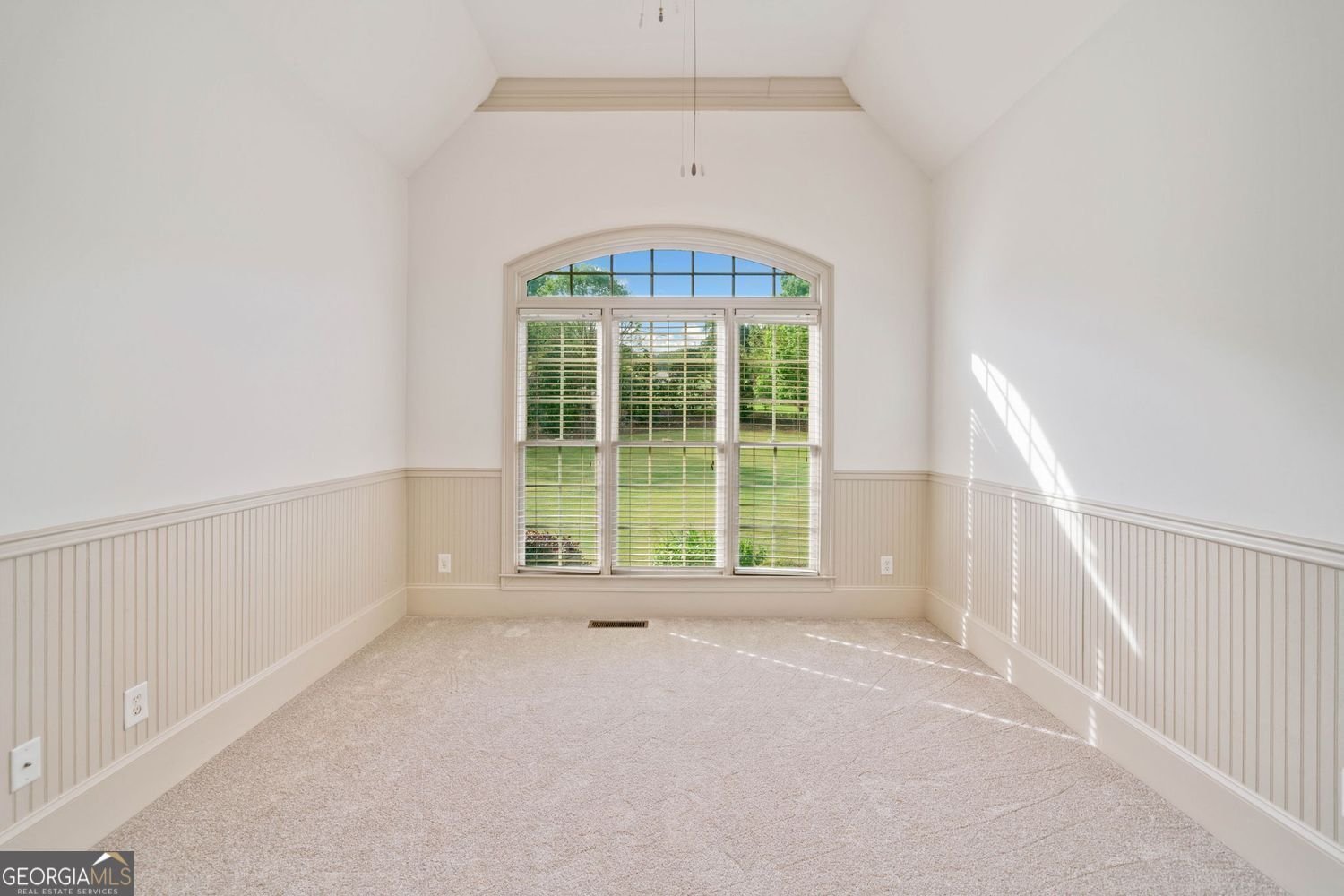 300 Hemlock Cove Ball Ground - 33