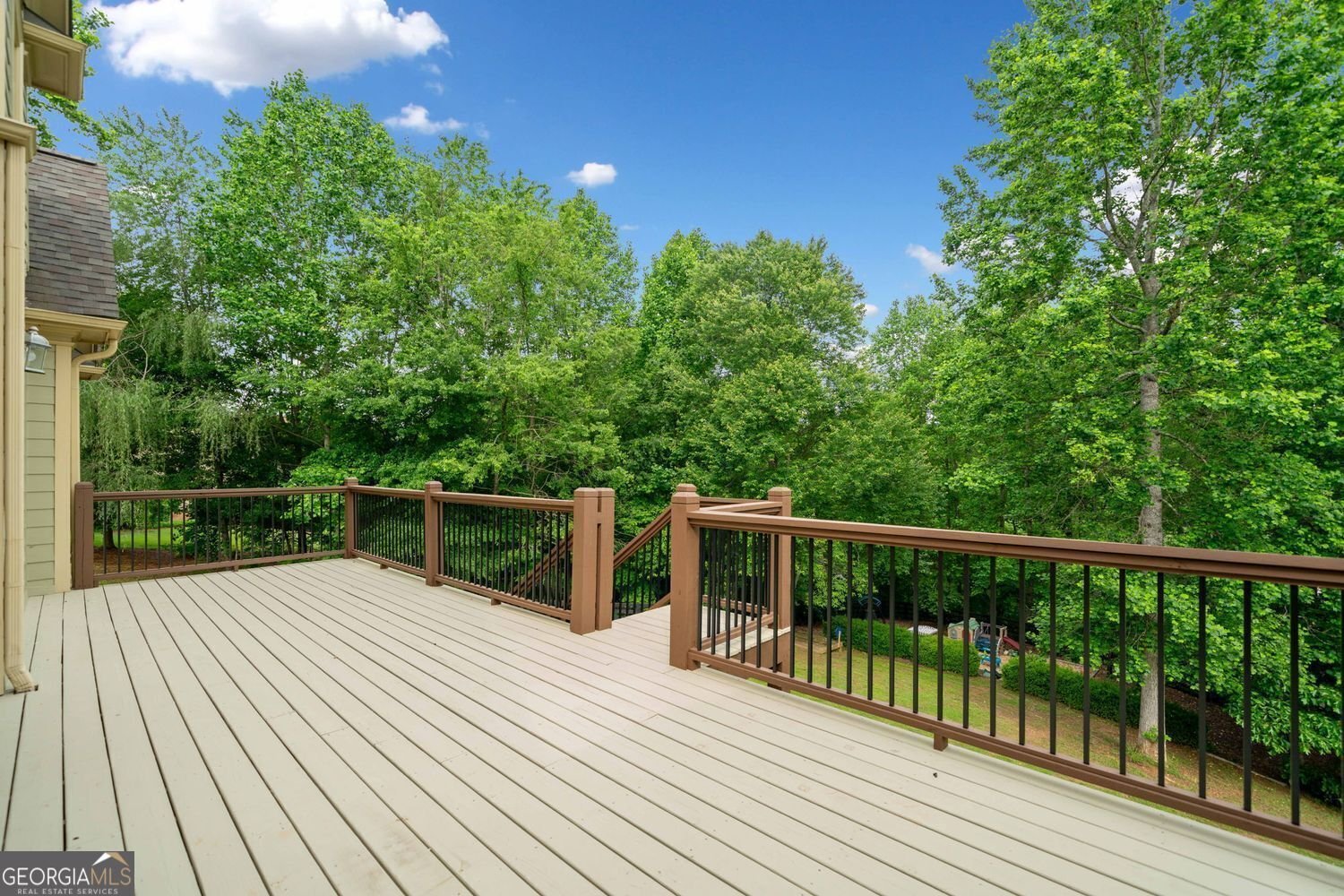 300 Hemlock Cove Ball Ground - 55