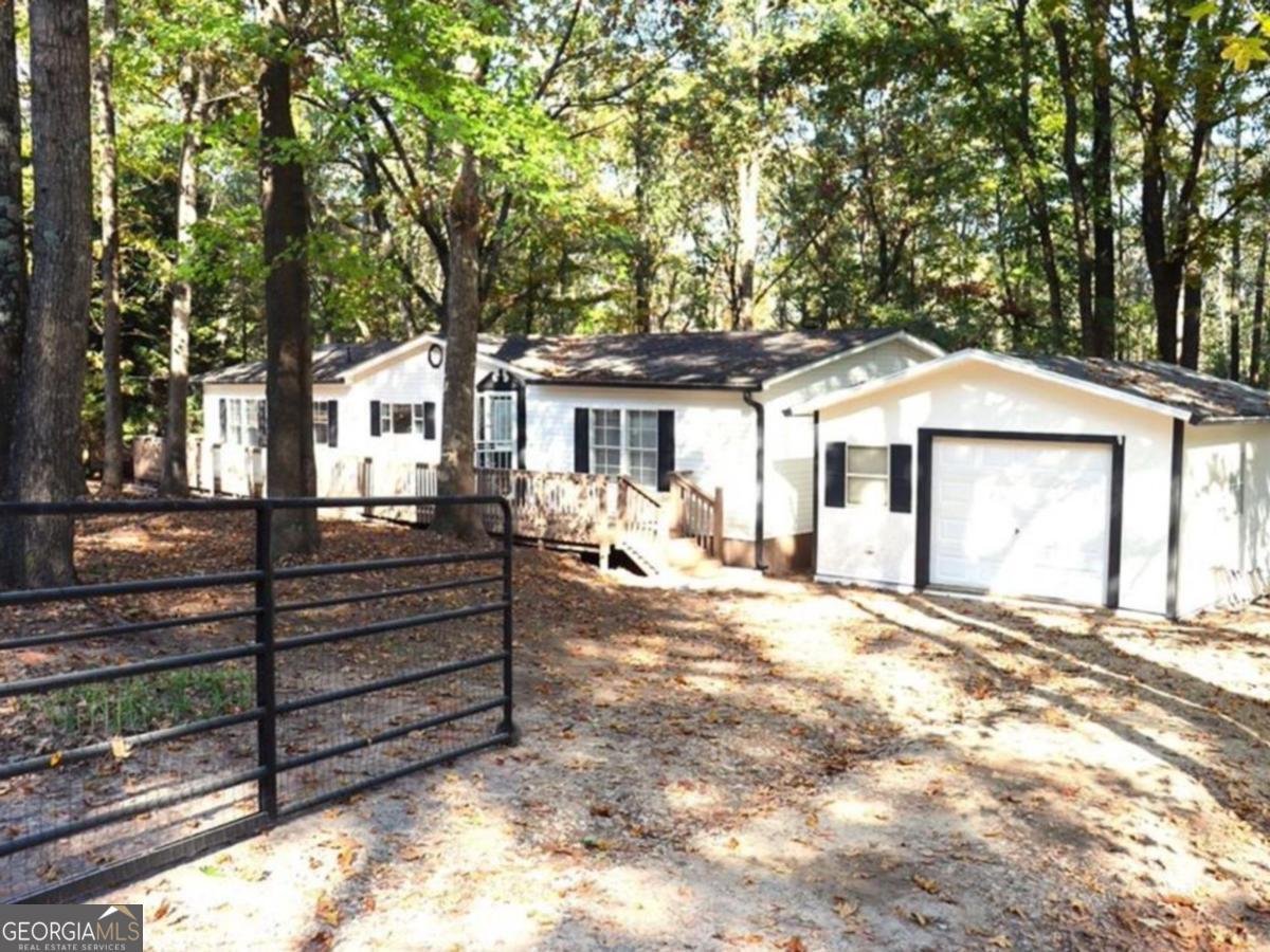 576 Nichols Road Pendergrass - 1