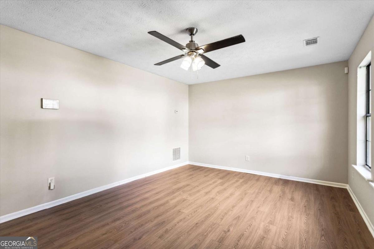 3589 Hopkins Court Powder Springs - 6