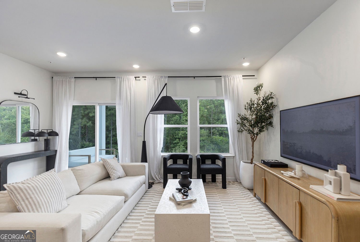 1704 Hyssop Boulevard Mableton - 6
