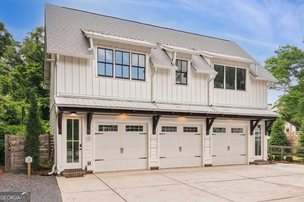 201 DOBBS Road Woodstock - 43