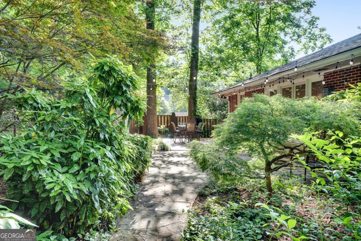 2167 Tanglewood Road Decatur - 34
