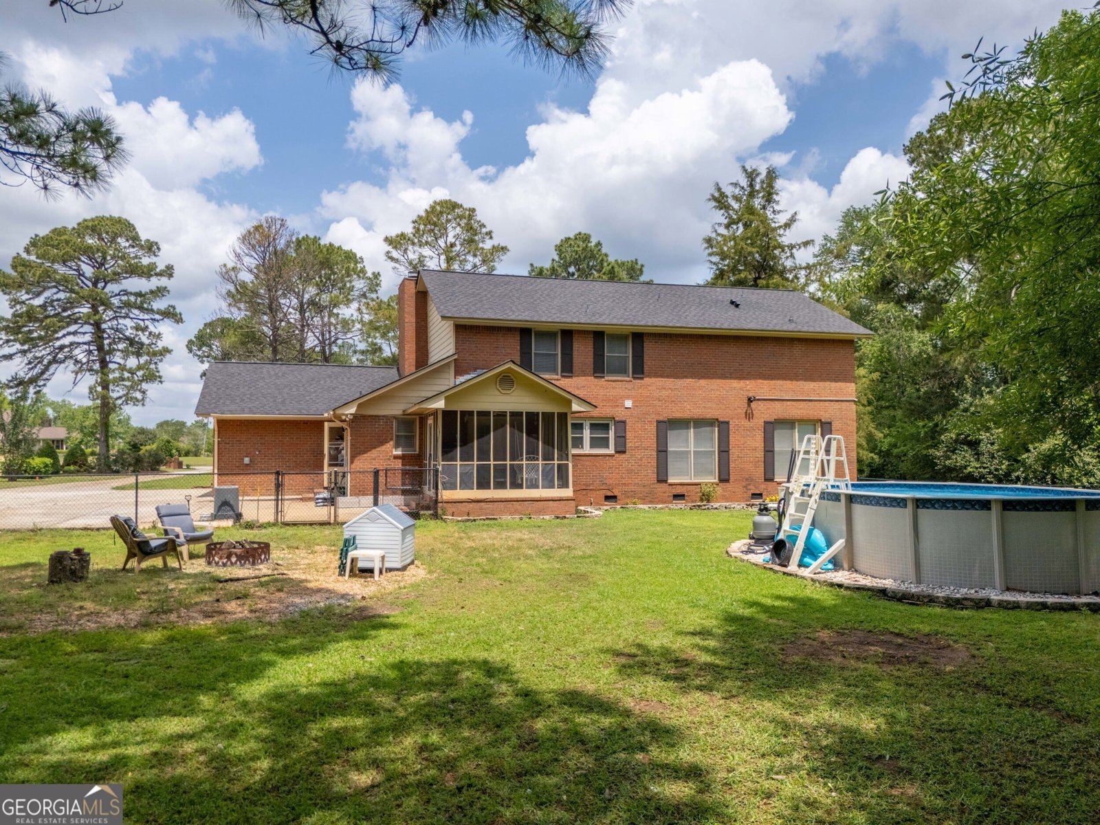 5004 Edith Drive Albany - 2