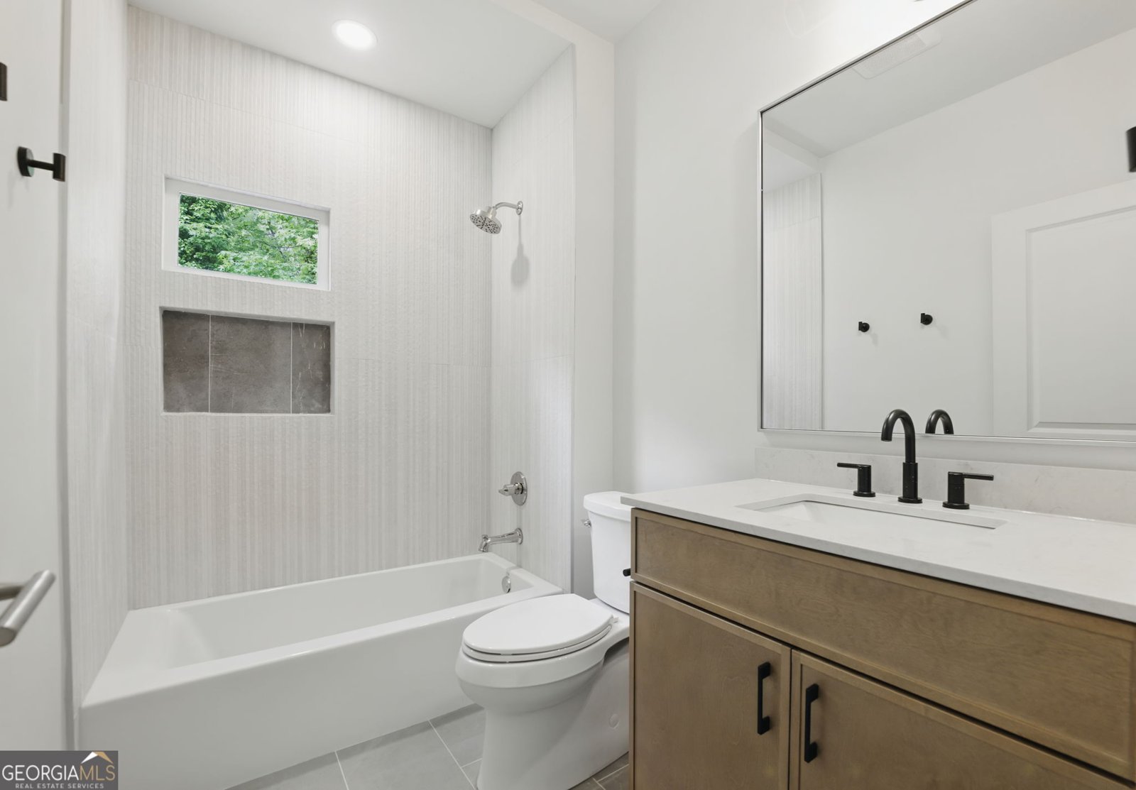 12230 Asbury Park Drive Roswell - 33