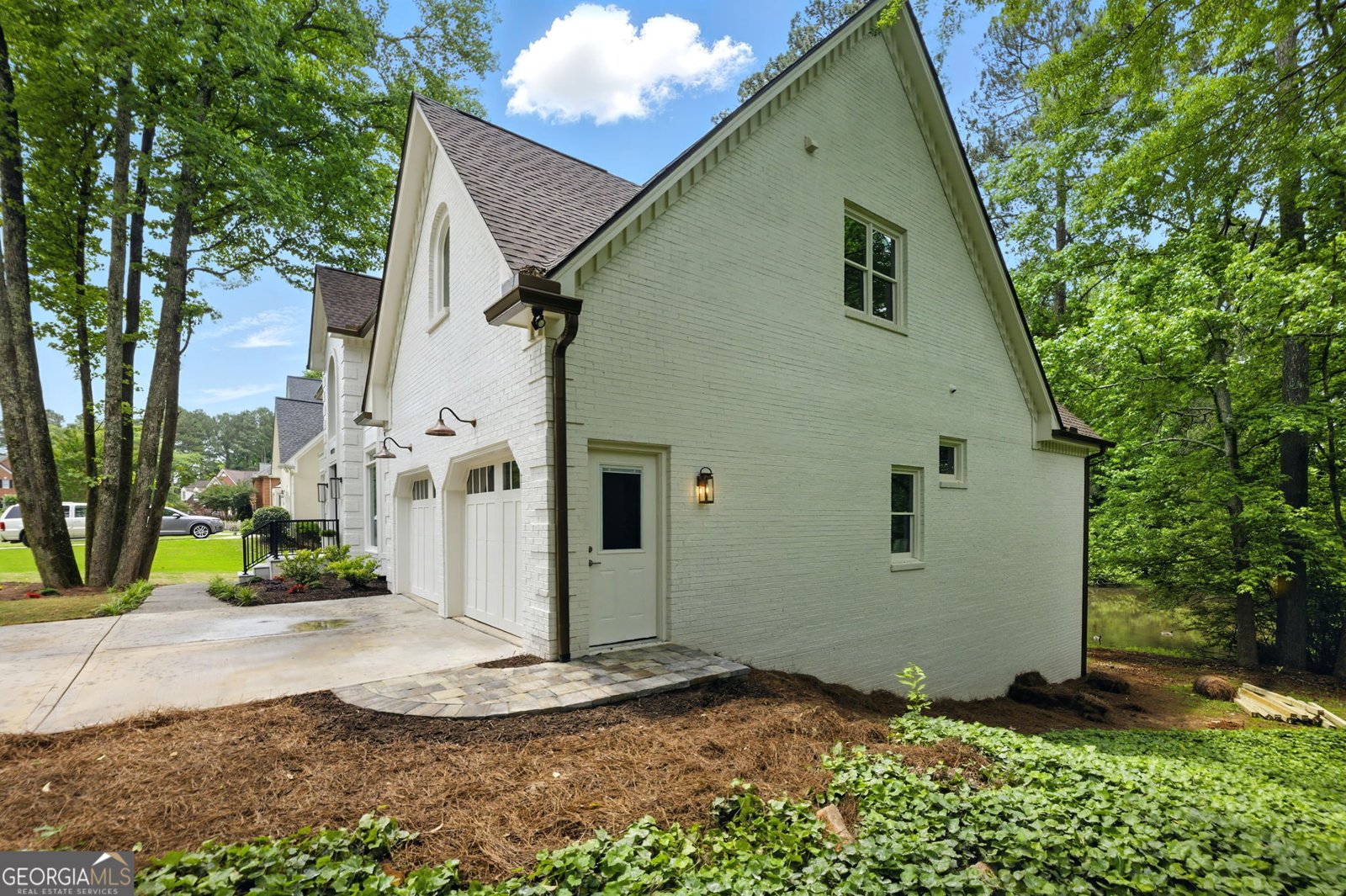 12230 Asbury Park Drive Roswell - 85