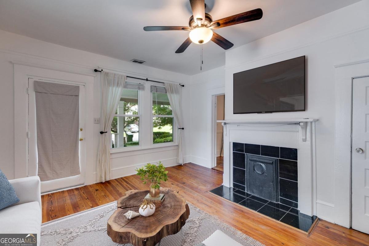 959 Hall Place Atlanta - 10