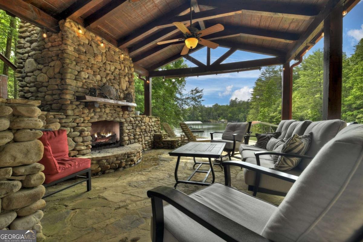 67 Lakeshore Drive Blairsville - 38