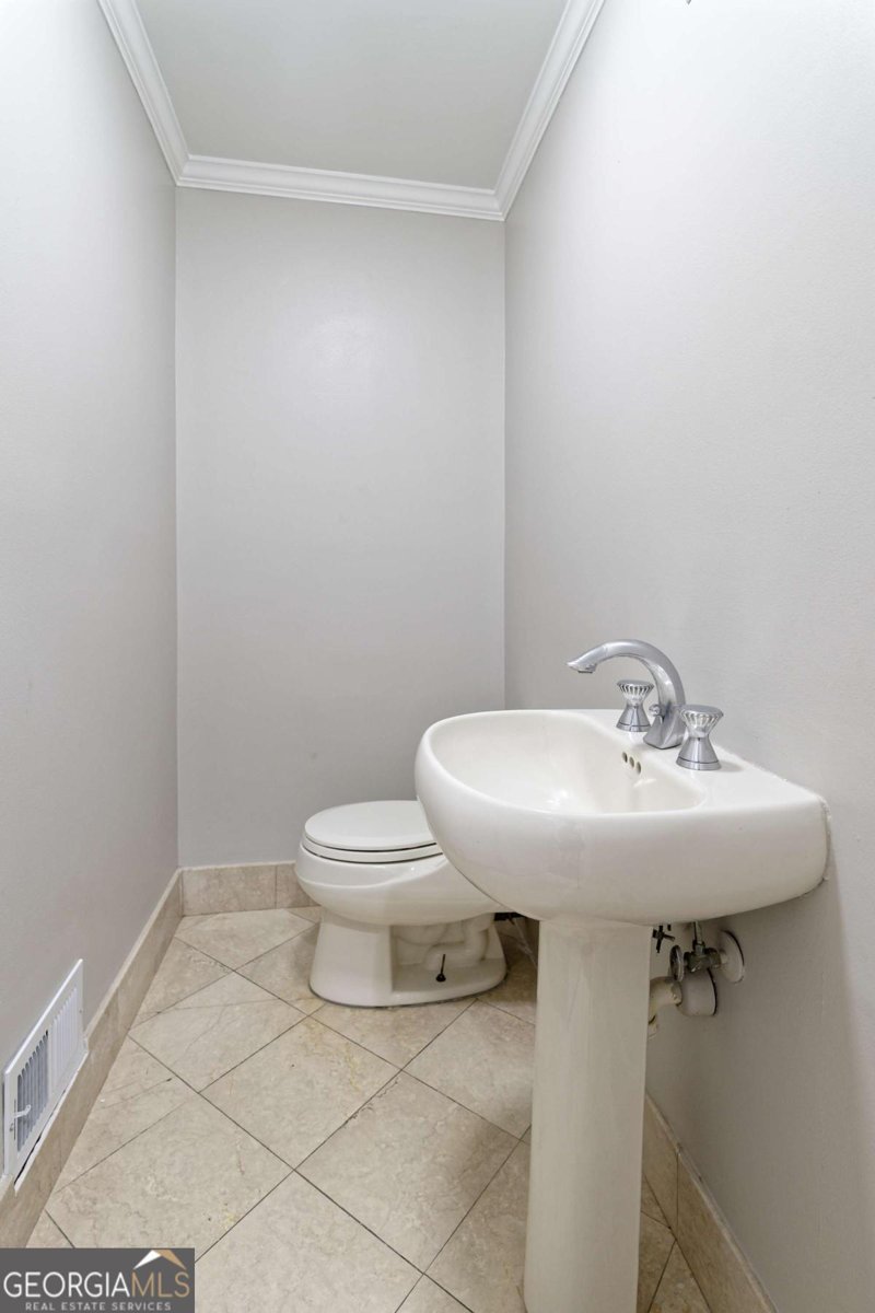 6010 Spalding Drive Atlanta - 11