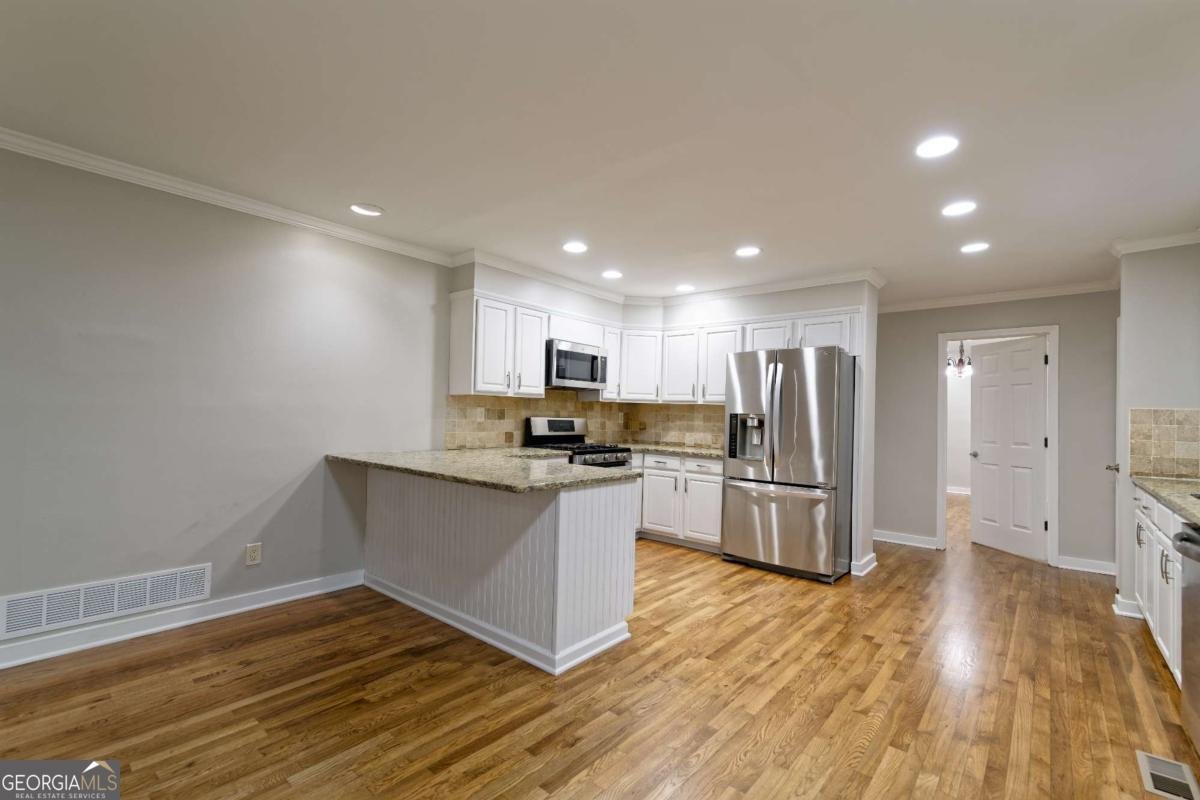 6010 Spalding Drive Atlanta - 6