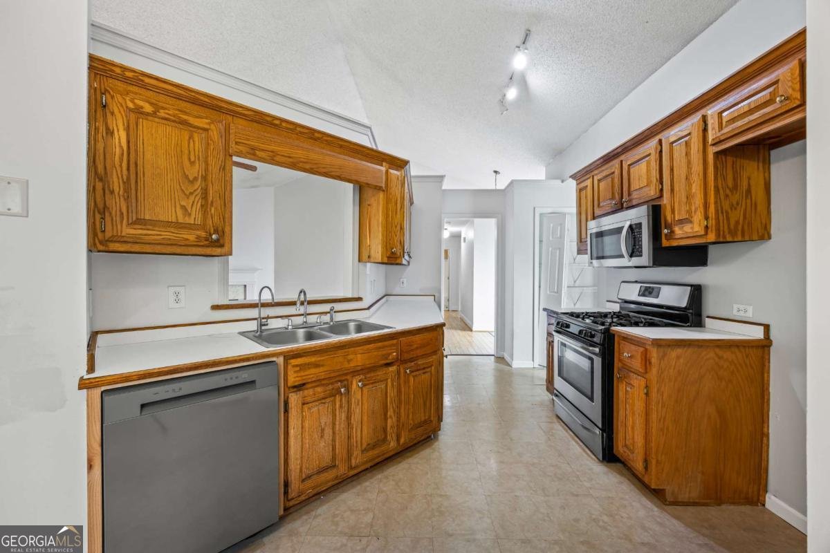 7920 Silversmith Drive Cumming - 12