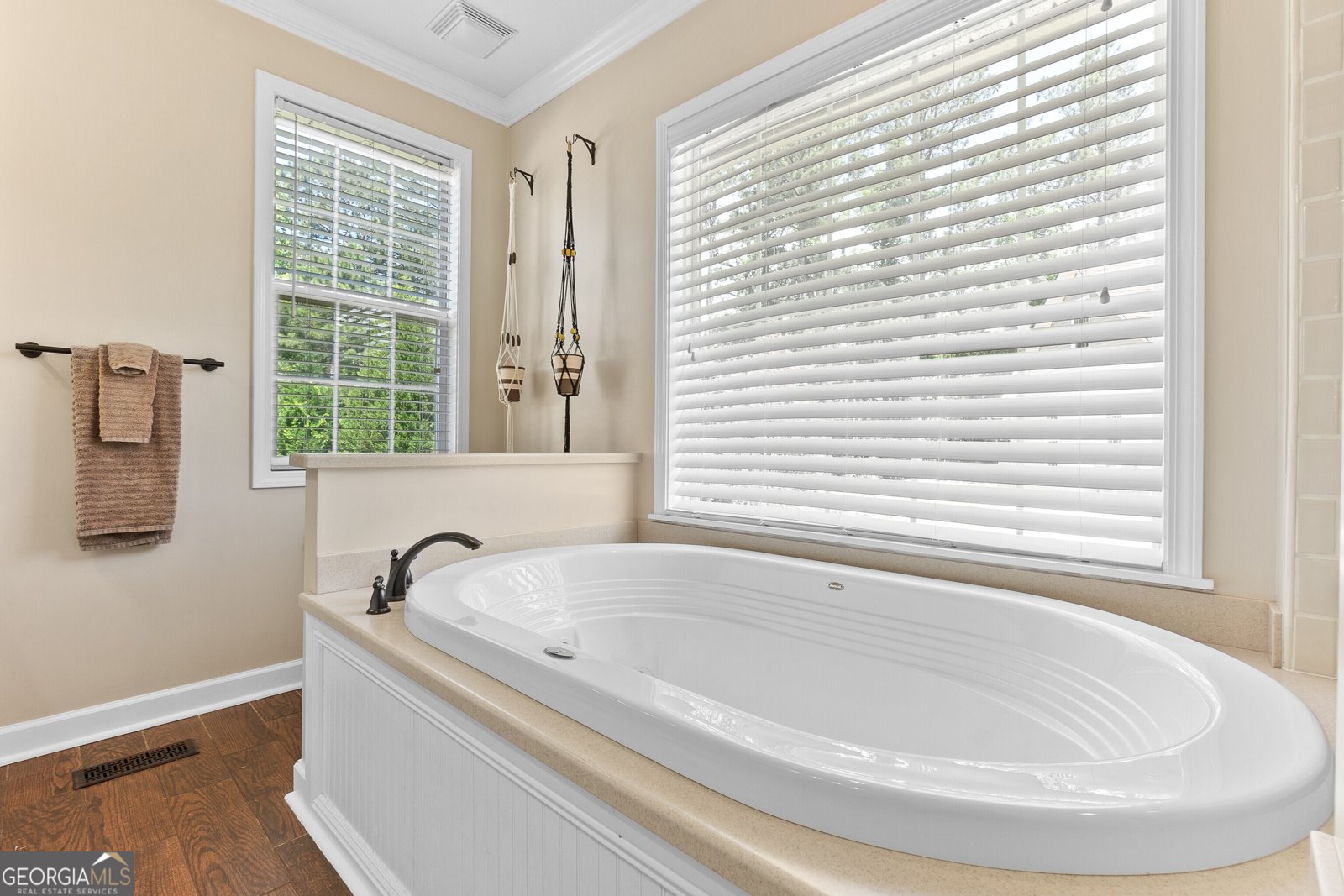 4093 Upper River Road Gray - 1