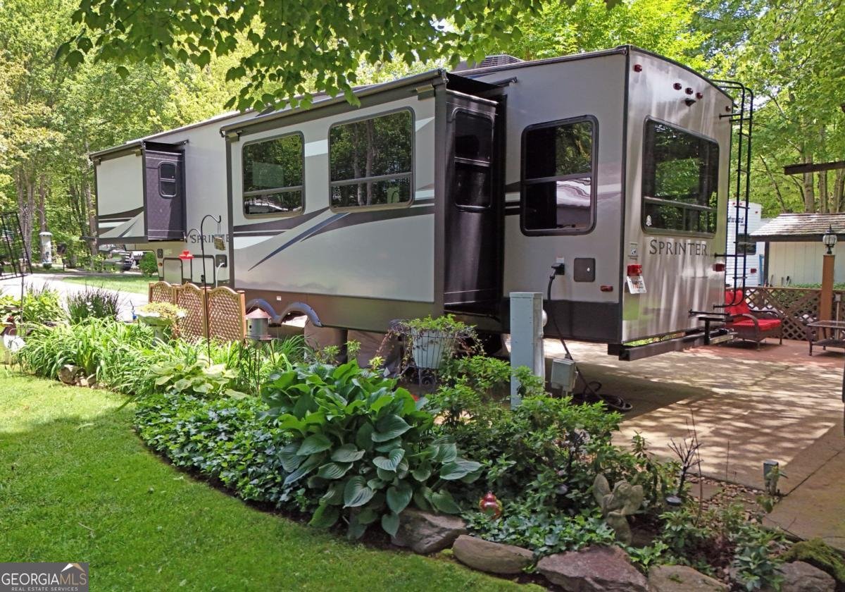 86 Moccasin Lane Blairsville - 1