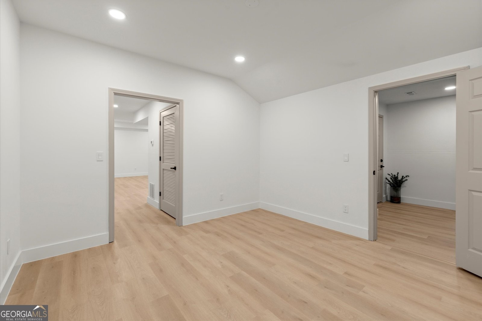 5150 Shadow Path Lane Lilburn - 10