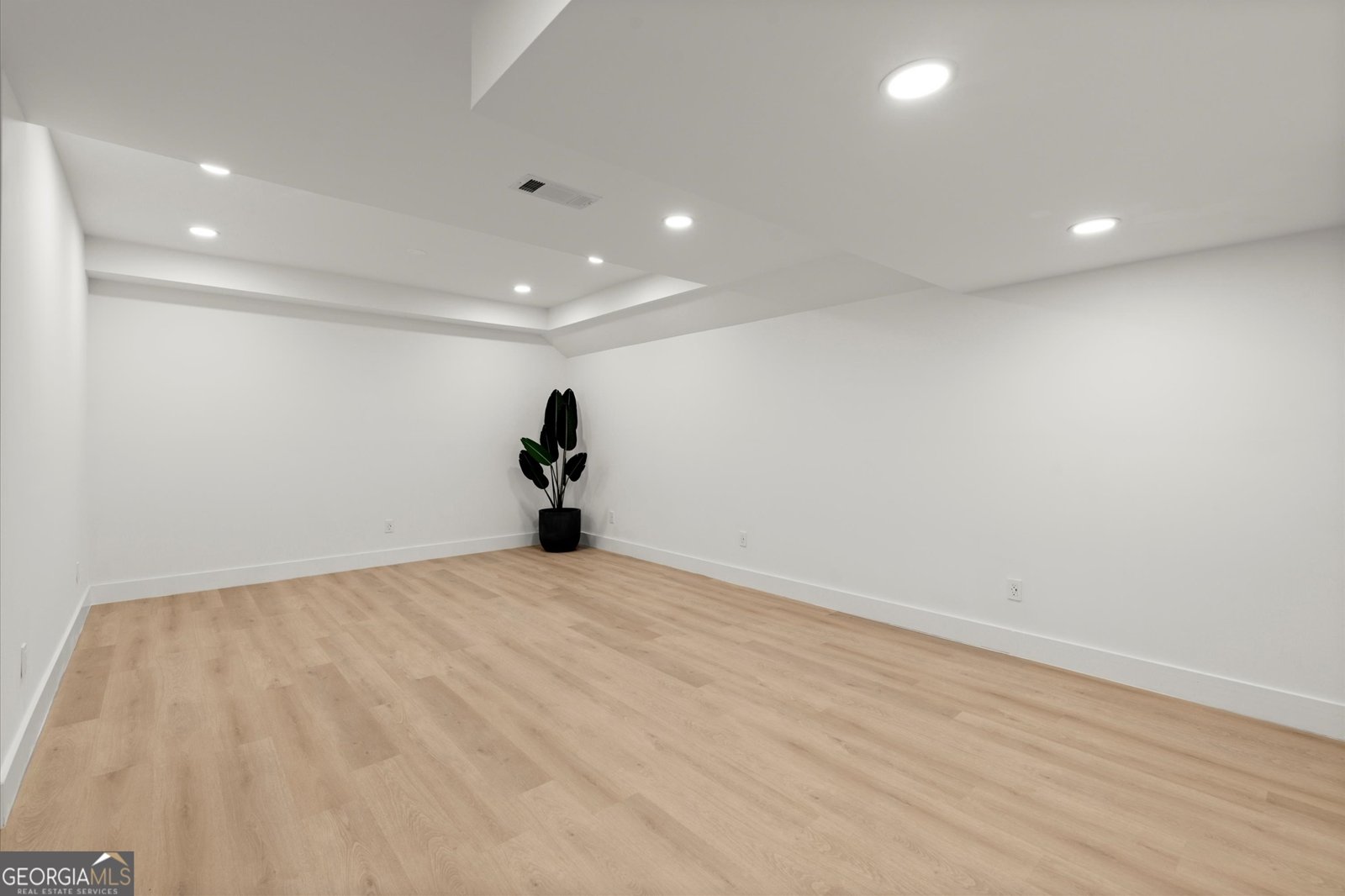 5150 Shadow Path Lane Lilburn - 12