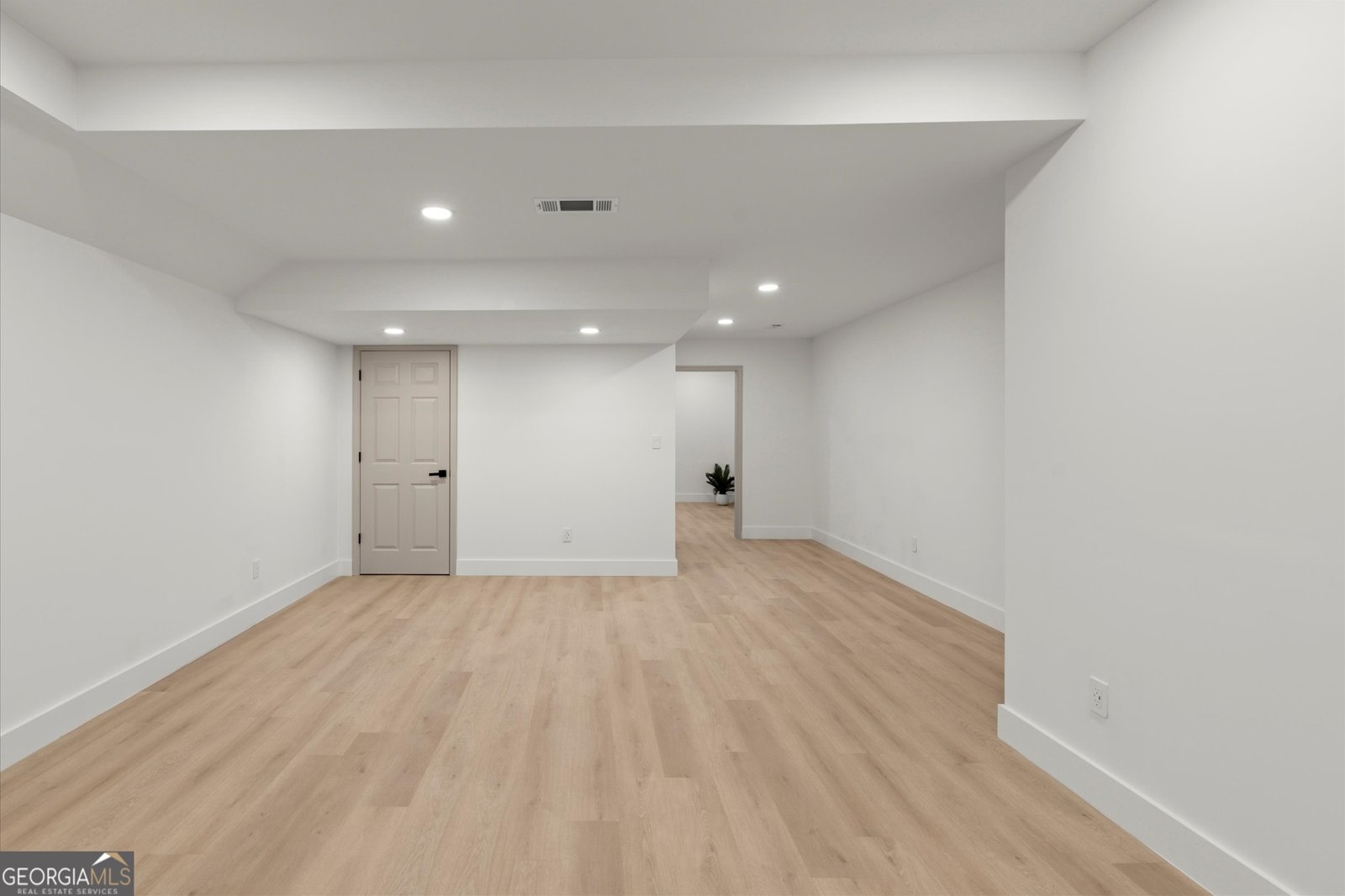5150 Shadow Path Lane Lilburn - 13