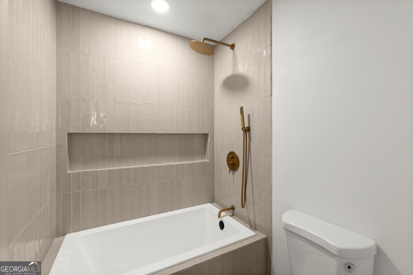 5150 Shadow Path Lane Lilburn - 4