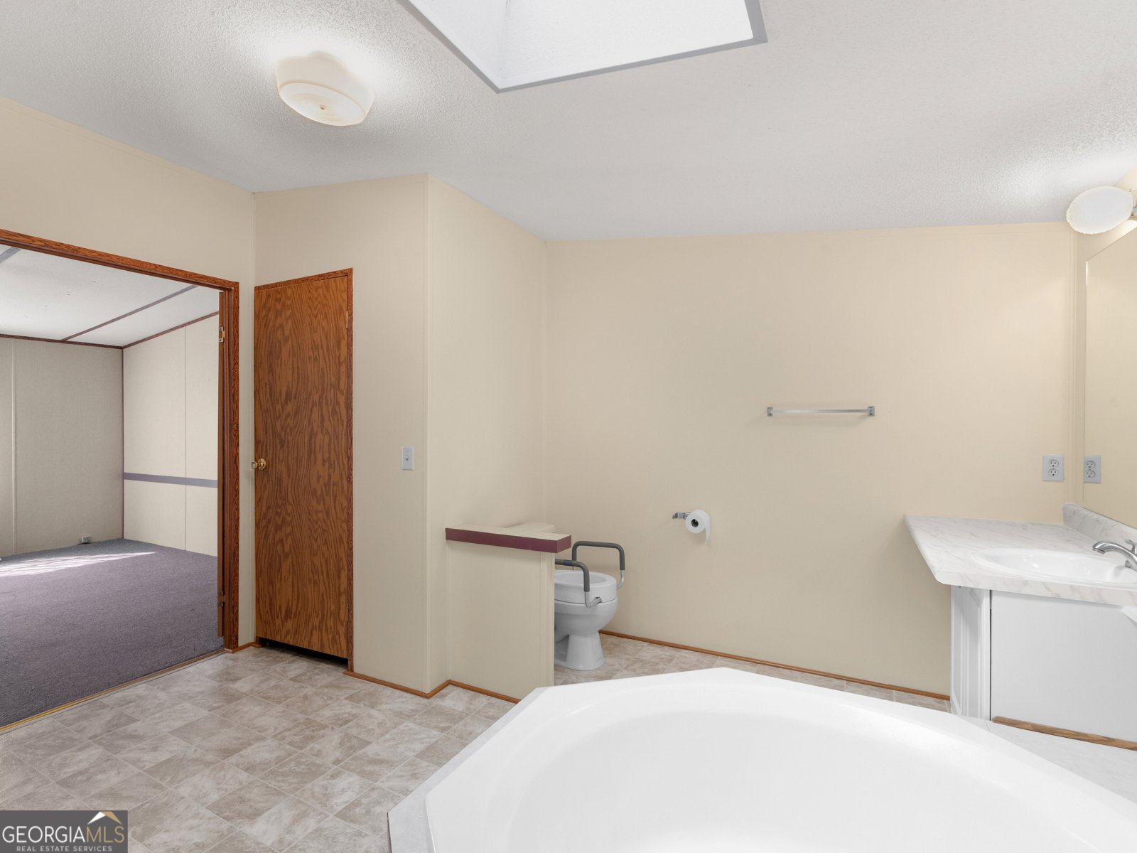 245 Brooks Road Jackson - 33