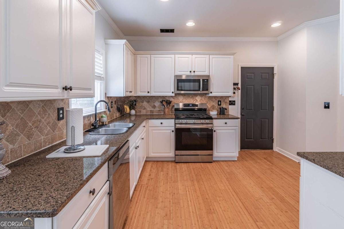 1004 Spruce Creek Lane Lawrenceville - 16