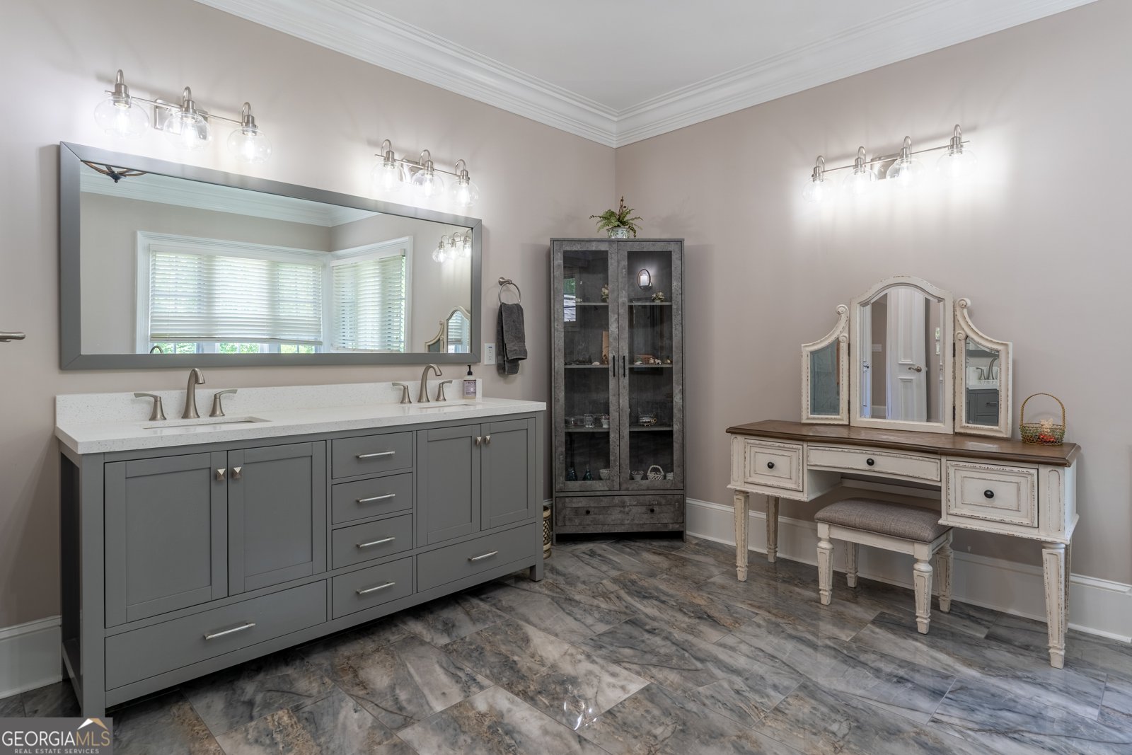 8470 Lazy Oaks Court Atlanta - 30