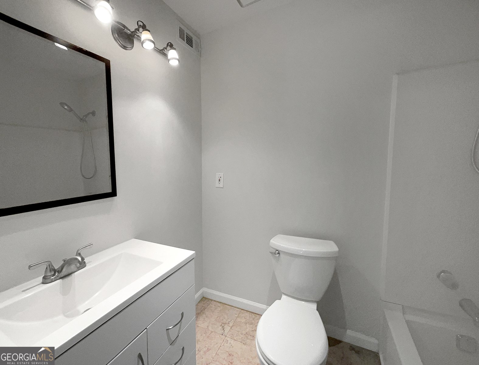 219 Cobblestone Trail Avondale Estates - 16