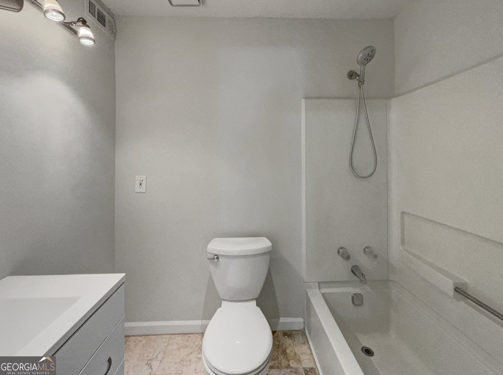 219 Cobblestone Trail Avondale Estates - 17