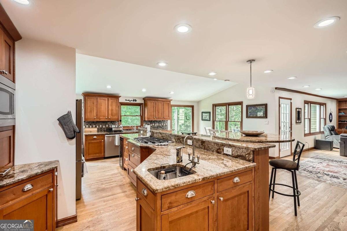 4826 Dean Lane Lilburn - 2
