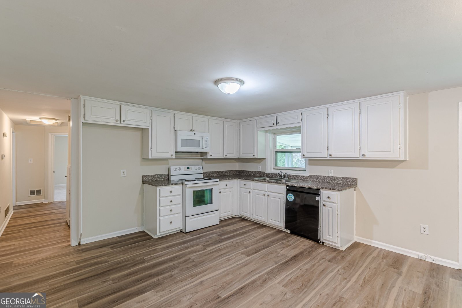 143 Longview Road Fayetteville - 17