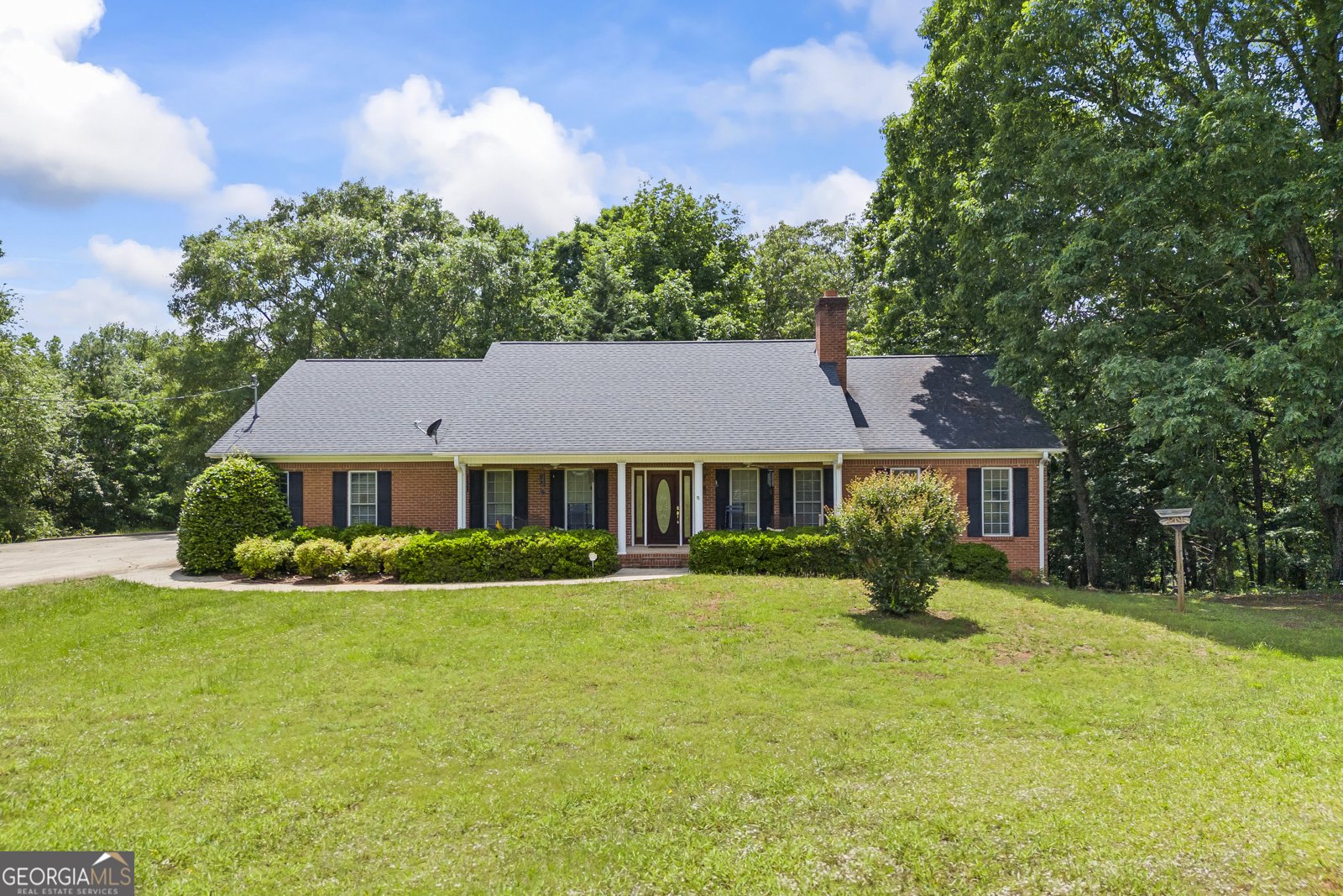 1112 Reno Road Royston - 1
