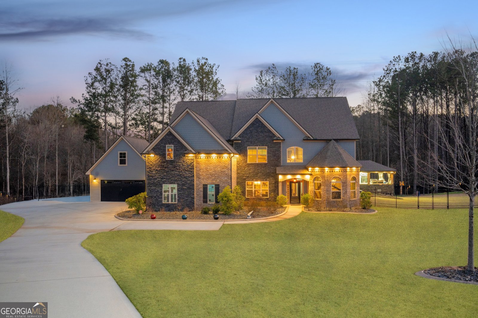 149 Avalon Way Sharpsburg - 1