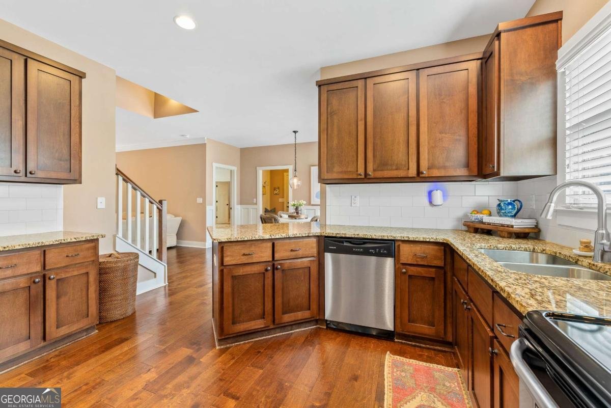 1050 Cobblestone Lane Bogart - 13