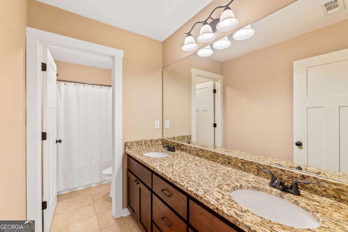 1050 Cobblestone Lane Bogart - 32