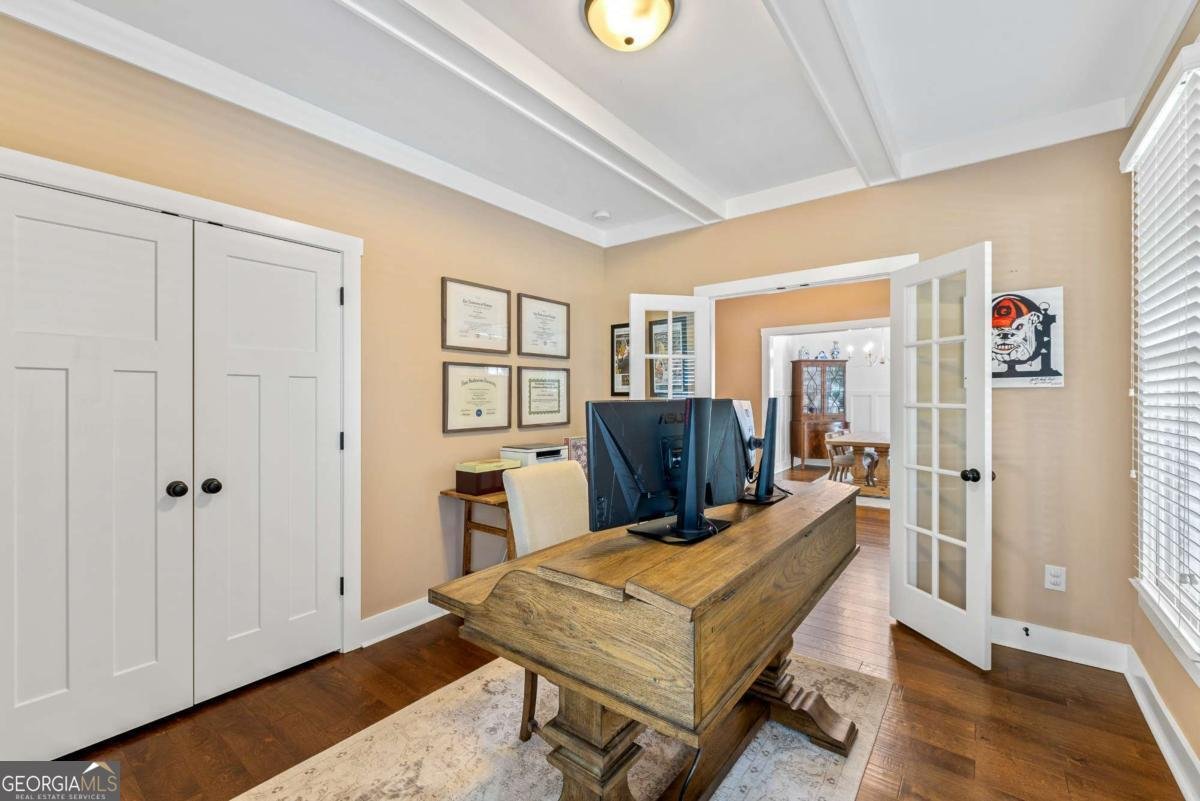 1050 Cobblestone Lane Bogart - 8