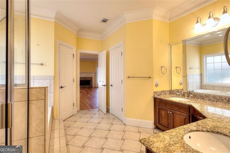 1595 Lake Lucerne Road Lilburn - 11