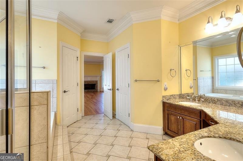 1595 Lake Lucerne Road Lilburn - 14