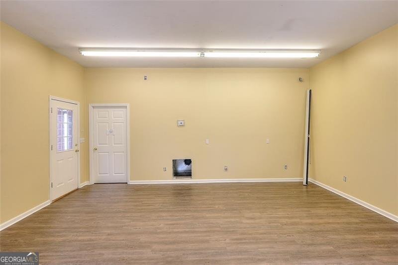 1595 Lake Lucerne Road Lilburn - 33