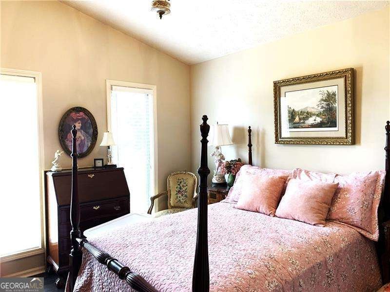 4040 Summit Drive Marietta - 23
