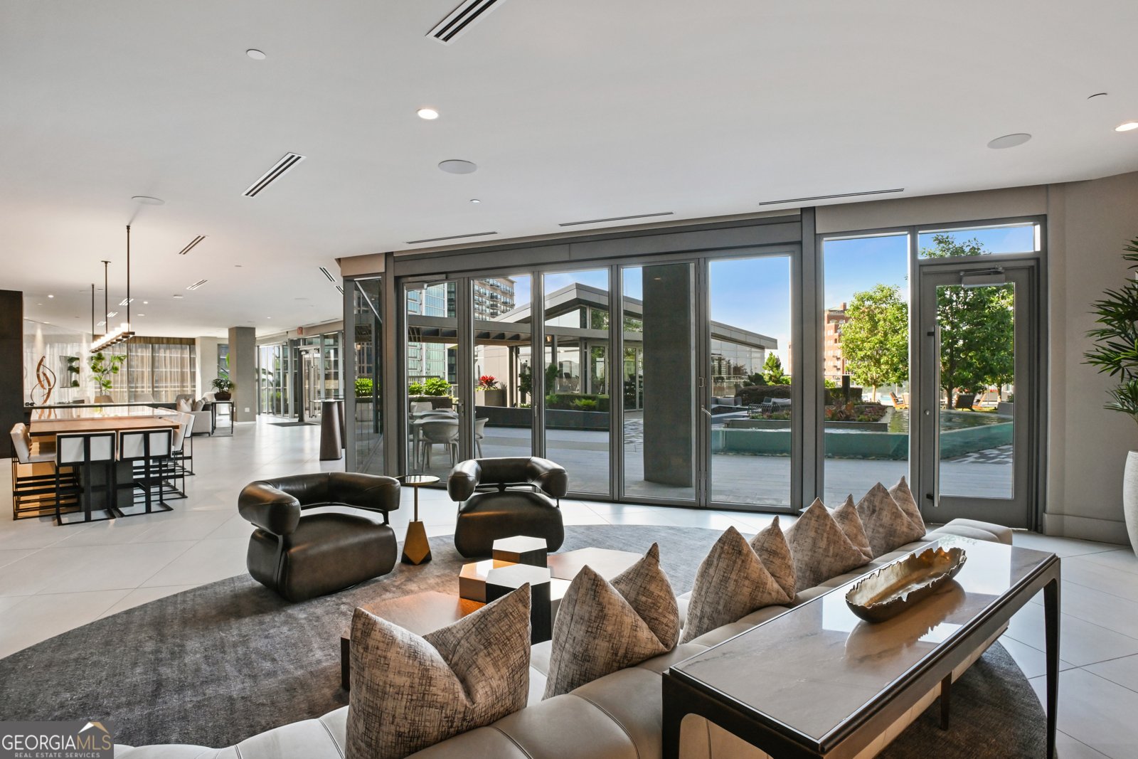 3107 Peachtree Road Atlanta - 75