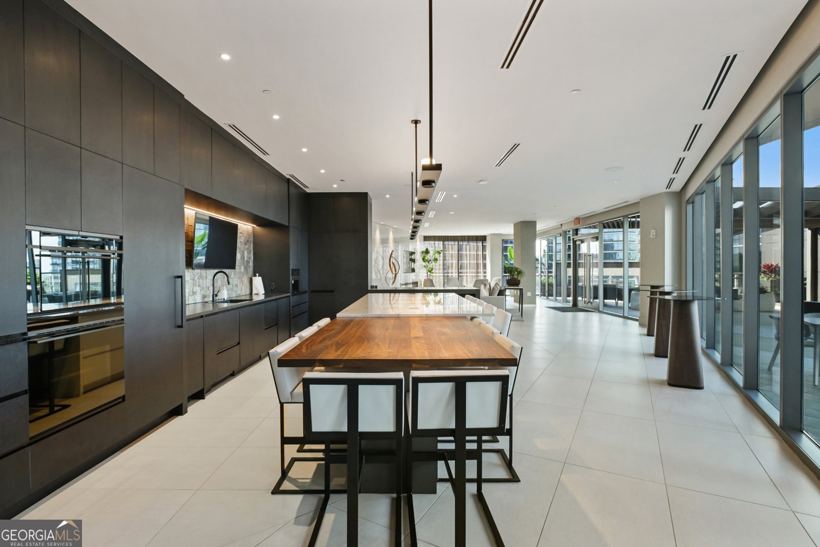 3107 Peachtree Road Atlanta - 77