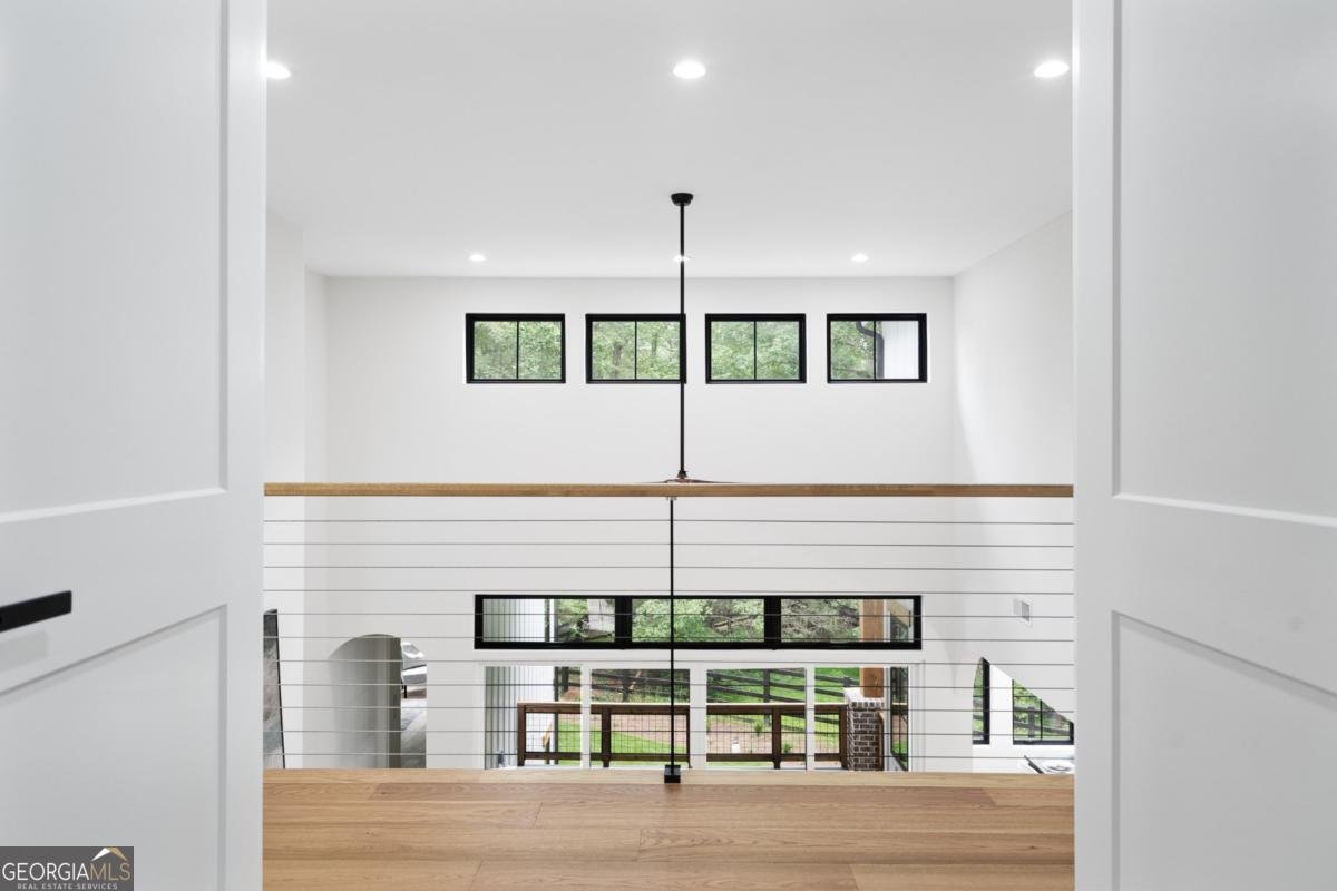 2595 Grassview Drive Milton - 47