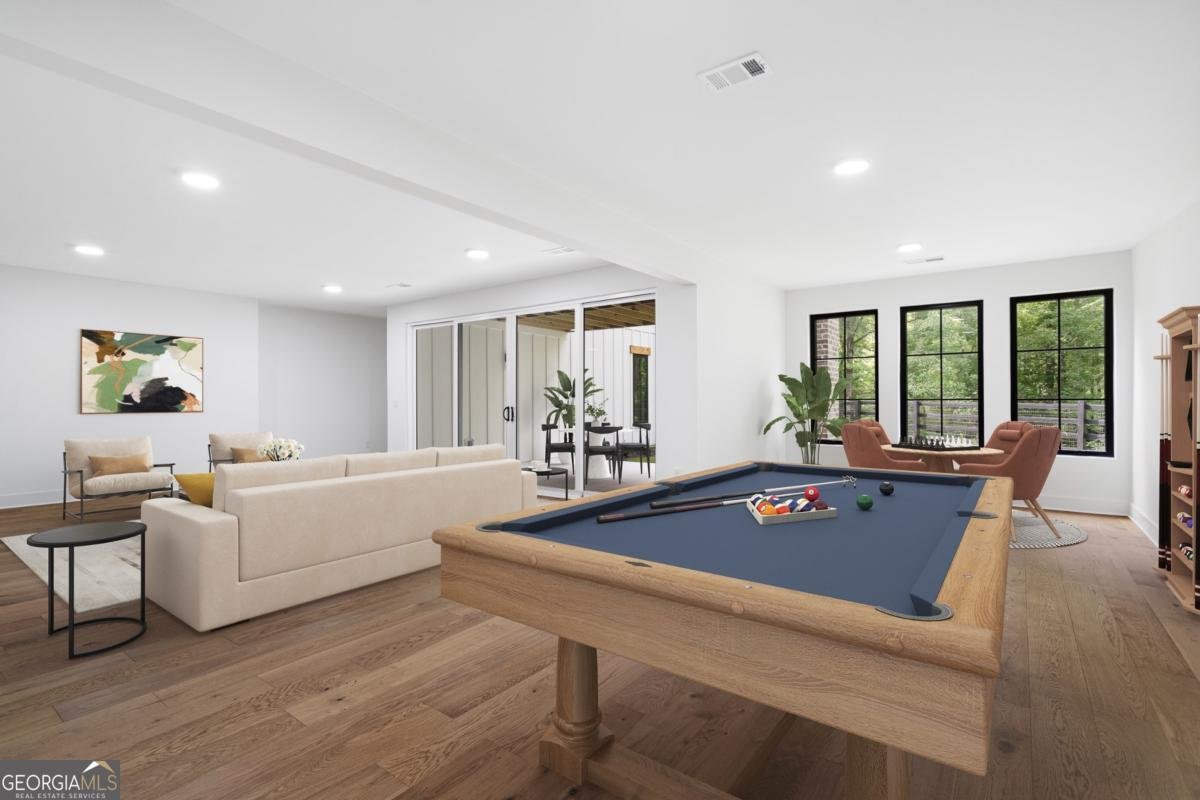 2595 Grassview Drive Milton - 63