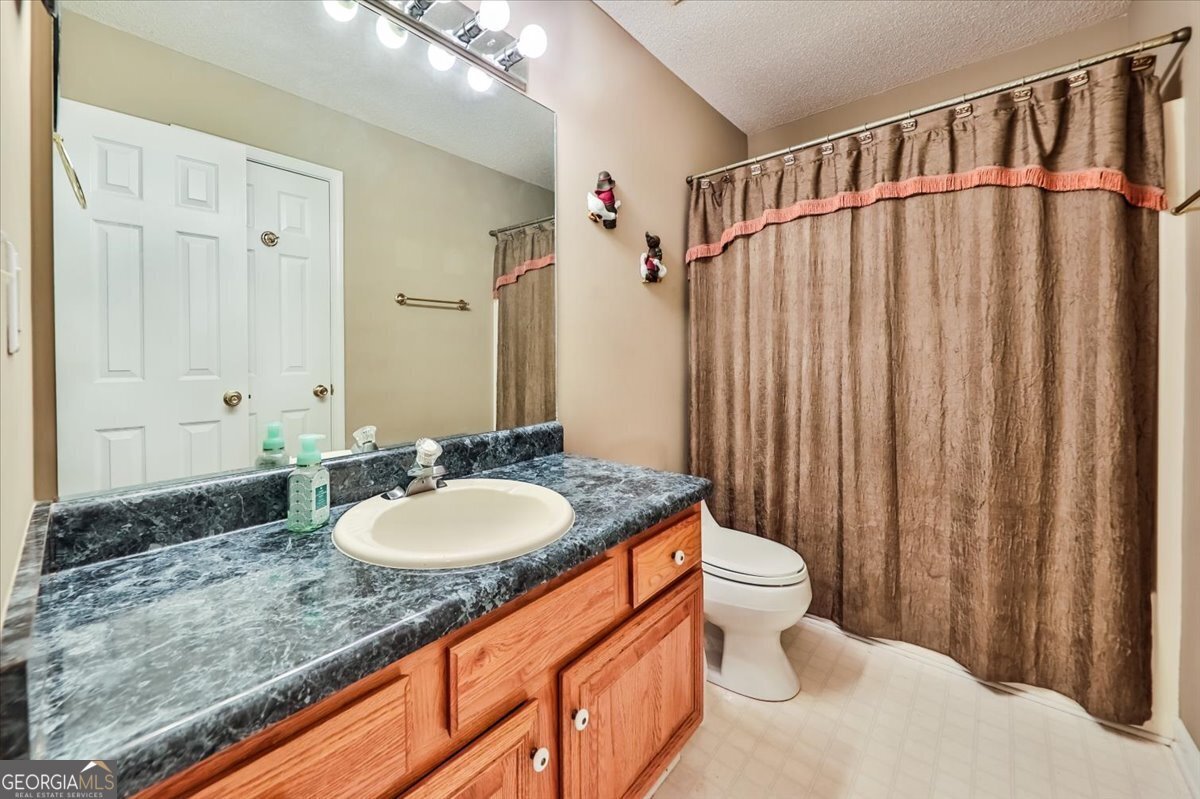 239 Clear Brook Trail Douglasville - 24