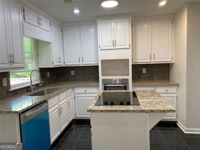 285 TAYLOR Road Jackson - 5