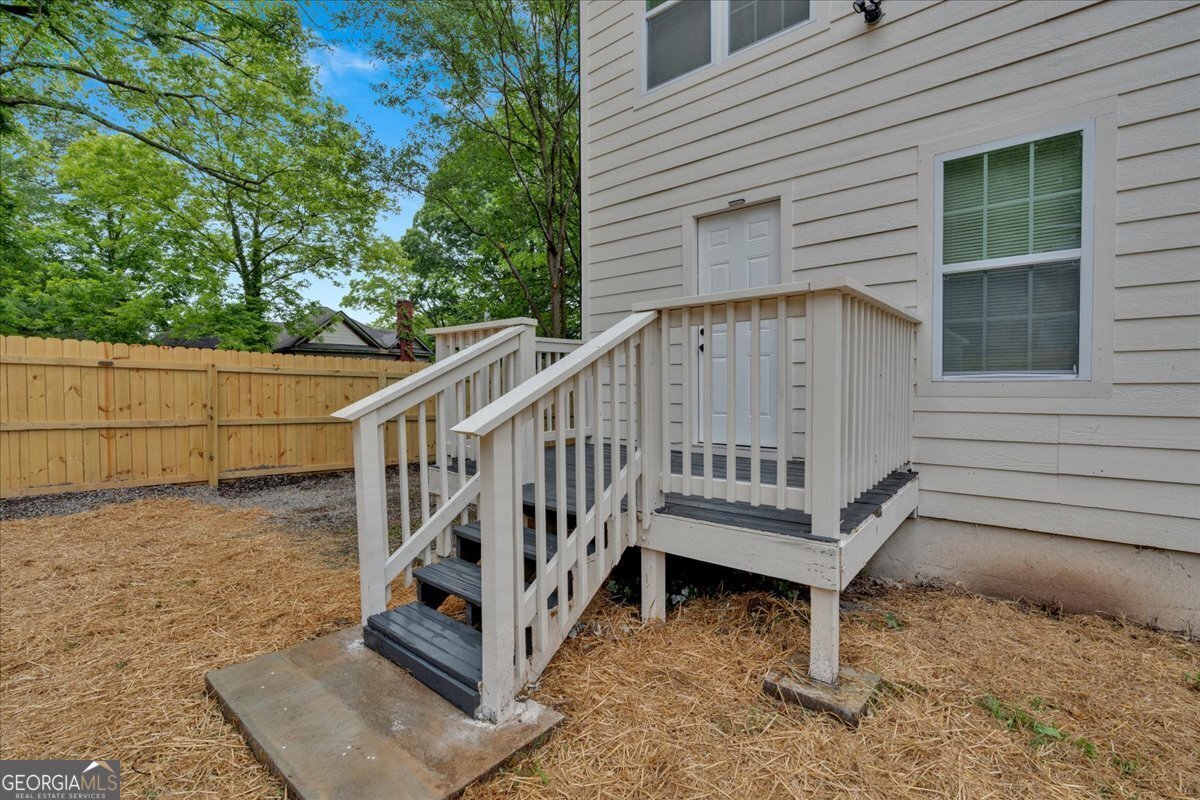 786 Neal Street Atlanta - 29