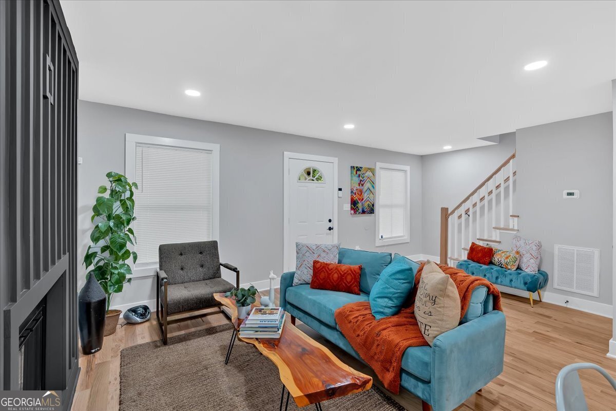 786 Neal Street Atlanta - 7